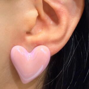 Large pink heart studs